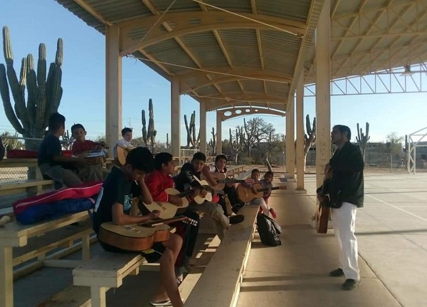 EXTENSIONISMO DE TALLERES - FOTO DE ARCHIVO (2)