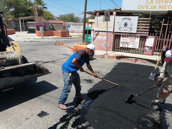 04 Gobierno de Los Cabos continúa la instalación de reductores de velocidad 1