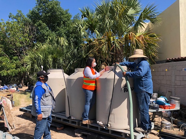Continúa apoyando OOMSAPAS La Paz con el suministro de agua en pipas a colonias que han contado con bajas presiones (3)