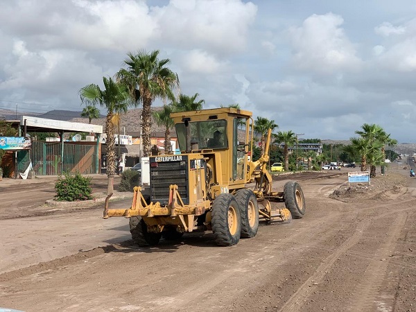 FOTO 2 INICIA SERVICIOS PÚBLICOS CON MANTENIMIENTO DE AVENIDAS TRASEL PASO DE LAS RECIENTES LLUVIAS.