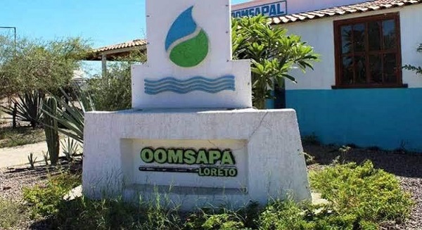 FOTO 4 CELEBRA ARELY ARCE LAINTERVENCIÓN DEL GOBERNADOR CARLOS MENDOZA EN EL TEMA DE AGUA POTABLE.