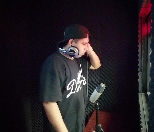 06 INJUVE Los Cabos pone a disposición de artistas locales la “Cabina Joven” (5)