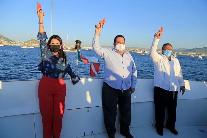 03 “Los Cabos está de pie y trabajando_ bienvenido el turismo en una nueva normalidad”, alcaldesa Armida Castro (1)