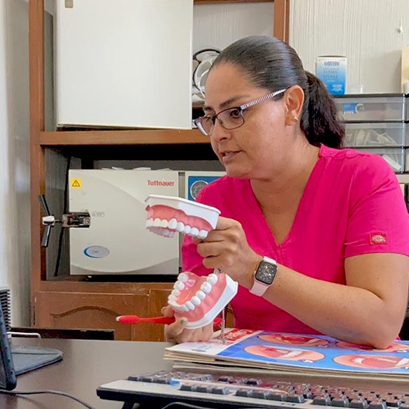 SSA_PromuevenHábitos_HigieneBucal02