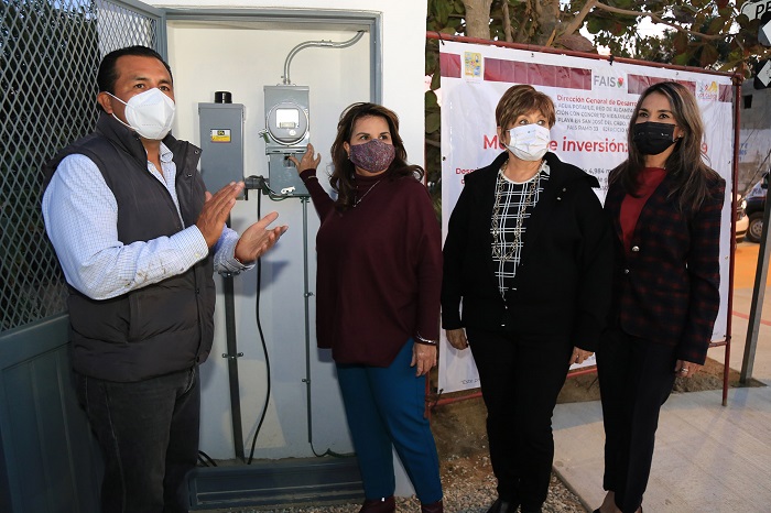 01 ¡Palabra de mujer, palabra cumplida!_ cumple alcaldesa Armida Castro con la comunidad del Rincón de La Playa.